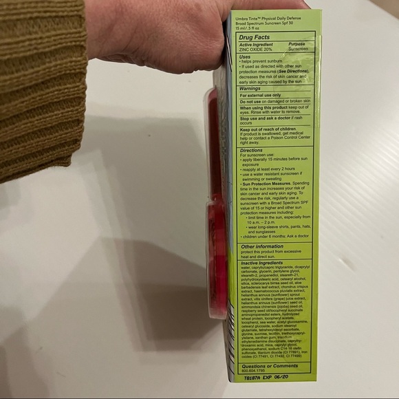 NIB Drunk Elephant Agent Ellie Day Kit (2018) – Collector’s Edition – Exp 06/20 - Picture 5 of 8